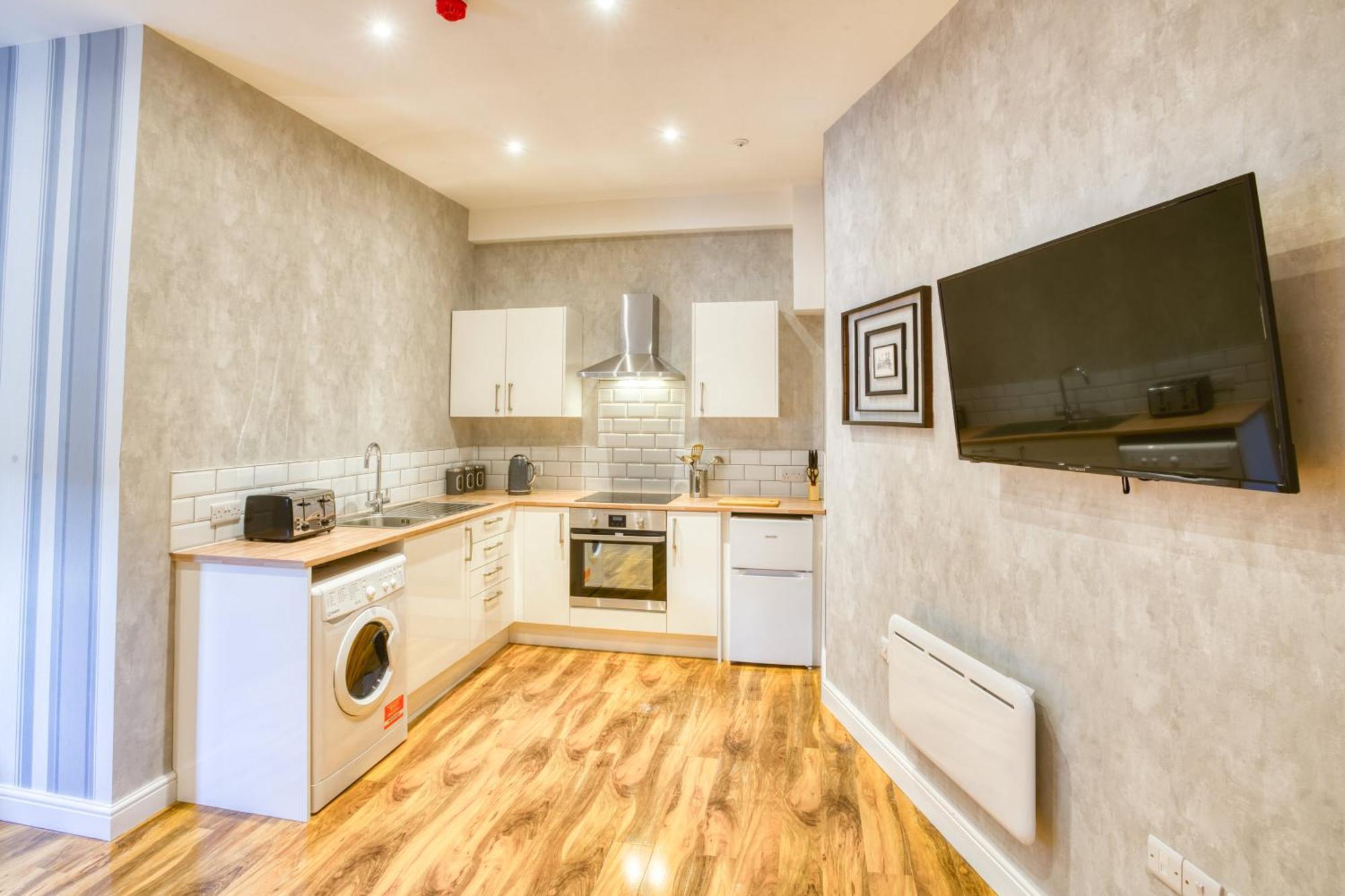 Suite 3 - 1 Bed Apartment King Size Bed 링컨 외부 사진